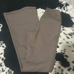 Women’s size XS brown/tan yogalicious flare crossover leggings
